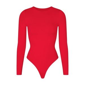 SKIMS ESSENTIAL CREW NECK LONG SLEEVE BODYSUIT